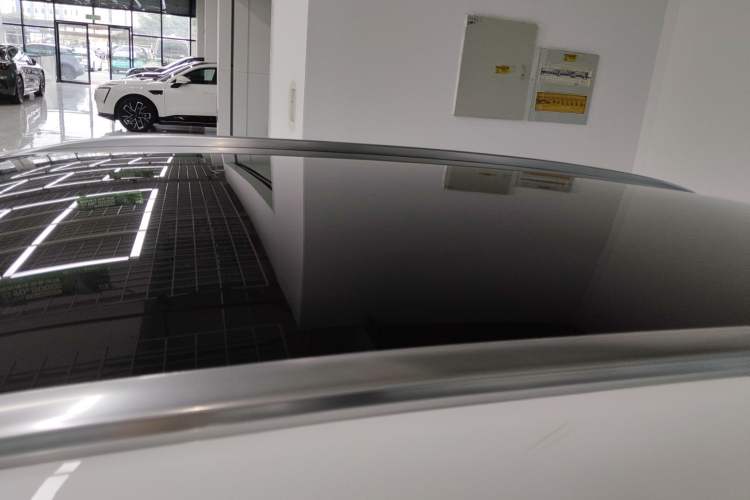 Used Zeekr 7X 2025 100 kWh Long-Range Rear-Wheel Drive with Intelligent Driving Features
