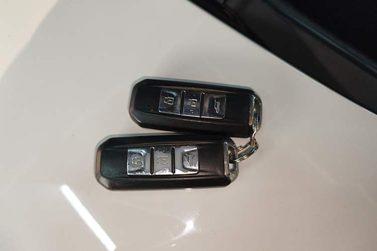 Used Baojun 560 2015 1.8L Manual Luxury Model