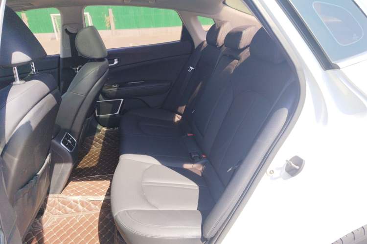 Used Kia K5 2016 1.6T Automatic LUX
