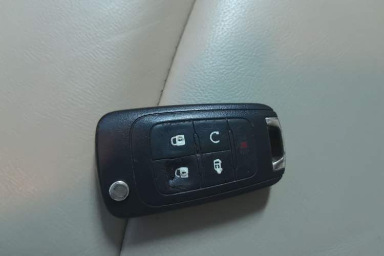 Used Buick GL8 2018 28T Luxury Model China VI Standard
