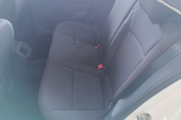 Used Volkswagen Lamando 2015 230TSI DSG Fashion Edition
