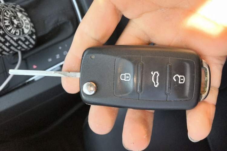 Used Volkswagen Sagitar 2015 230TSI Automatic Comfort Version