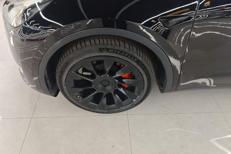 Used Tesla Model Y 2021 Long-Range All-Wheel-Drive Version 3D7