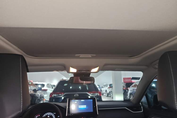 Used Toyota RAV4 2020 2.0L CVT Two-Wheel Drive Fashion PLUS Edition
