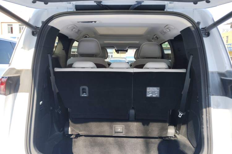 Used BYD Xia 2025 DM-i 1.5T 180km Beyond Edition
