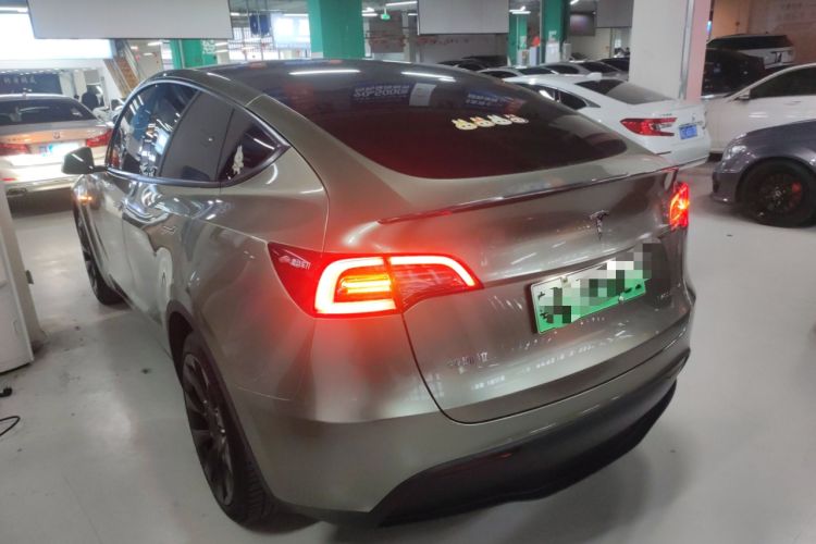 Used Tesla Model Y 2021 Long-Range All-Wheel-Drive Version