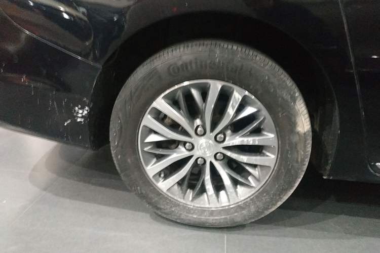 Used Buick GL8 2023 ES Lu Zun Deluxe Model
