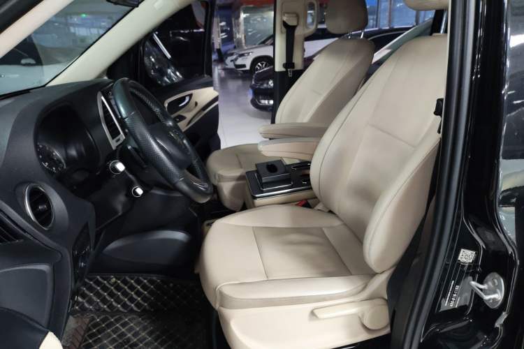 Used Mercedes-Benz Vito 2016 2.0T Business Edition