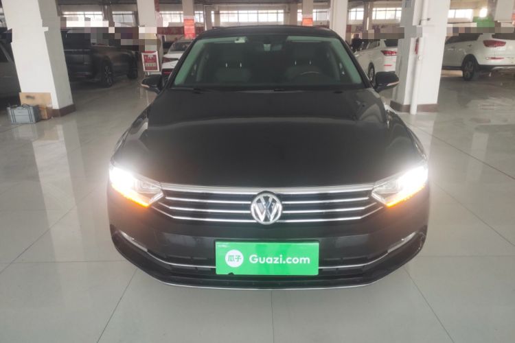 Used Volkswagen Magotan 2018 Facelift 330TSI DSG Luxury Model
