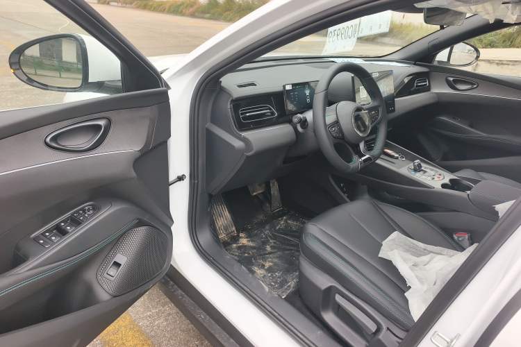 Used BYD Seal 06 New Energy 2025 DM-i Smart Drive 80KM Luxury Model
