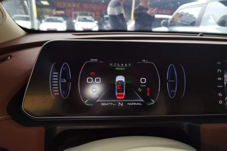 Used ORA Good Cat 2021 400km Standard Range Venus Edition Lithium Iron Phosphate
