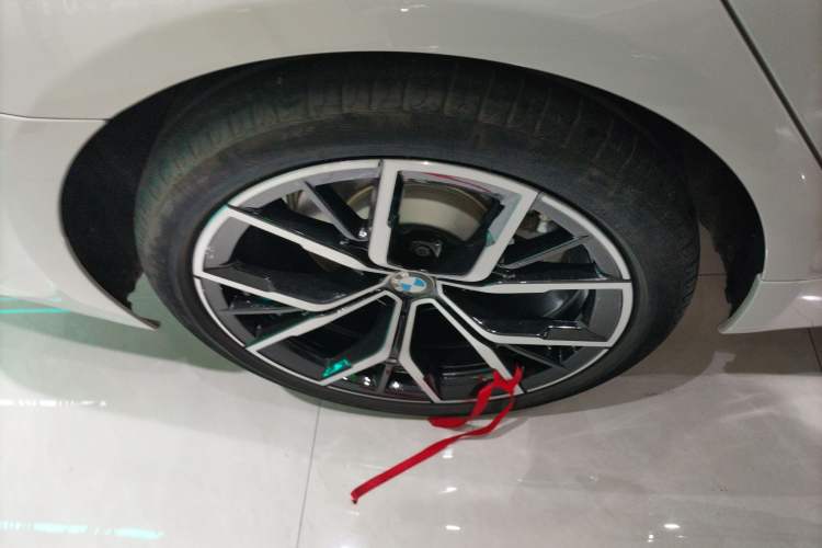 Used BMW 5 Series 2022 Restyled 530Li Luxury Edition M Sport Package
