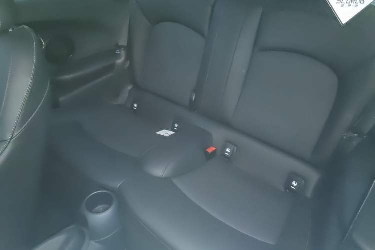 Used  MINI 2022 1.5T COOPER Classic Edition
