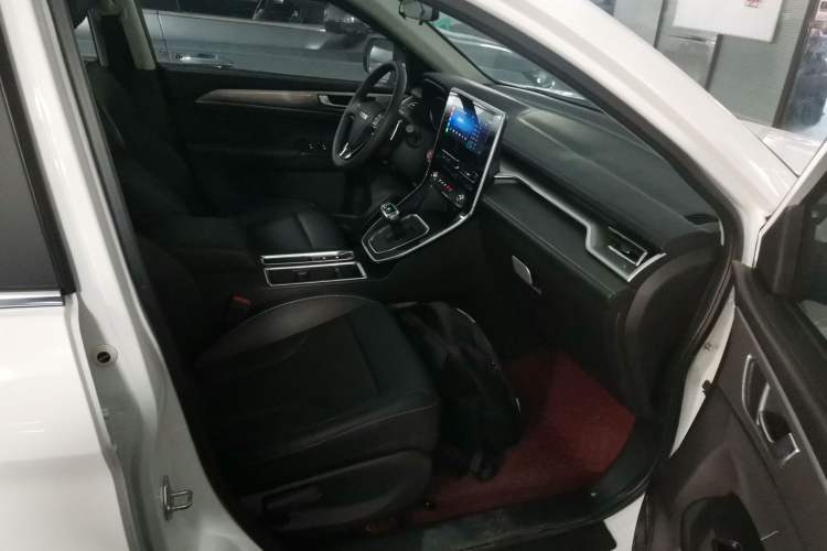 Used Haval M6 2021 PLUS 1.5T DCT Luxury Smart Connectivity Model
