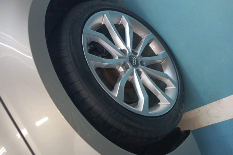 Used Audi A4L 2019 40 TFSI Fashion Version China V
