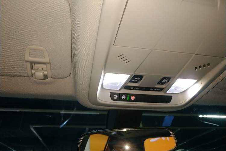 Used Chevrolet Equinox 2019 535T Automatic YuJie Edition China V Standard