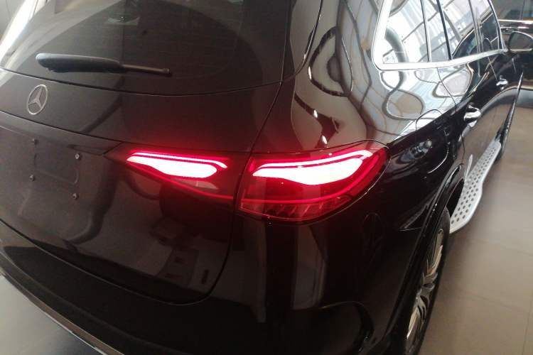 Used Mercedes-Benz GLC 2023 GLC 300 L 4MATIC Dynamic 7-Seater
