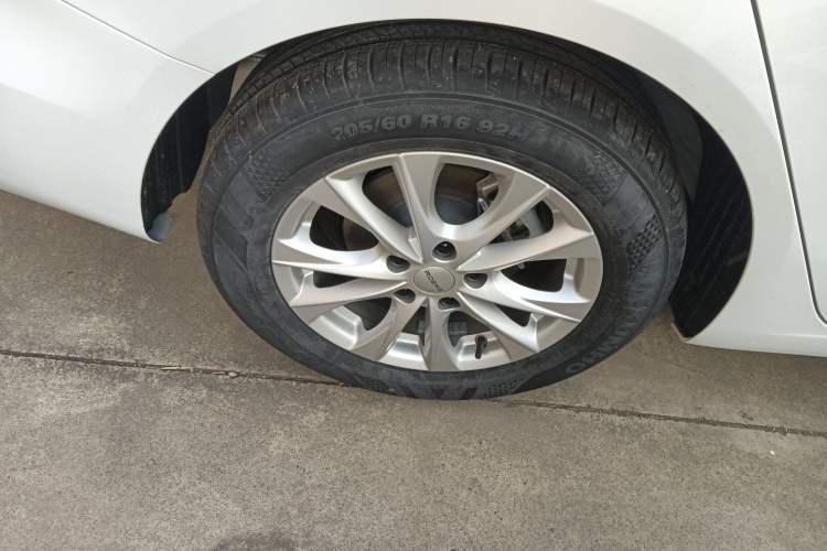 Used Roewe i5 2023 1.5L CVT Luxury Edition
