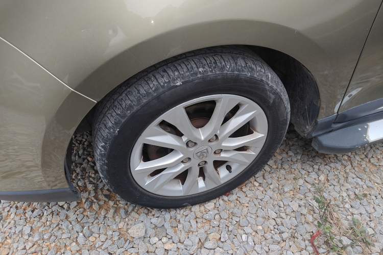 Used Baojun 730 2016 1.5L Manual Comfort Version 7 Seats China V Emission Standard