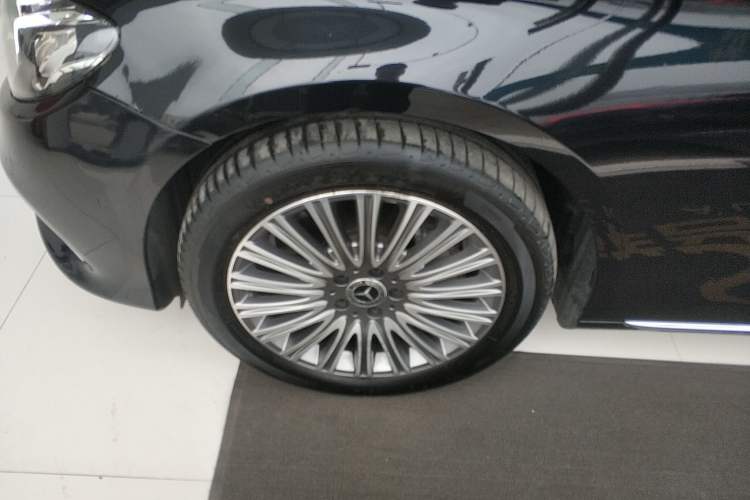 Used Mercedes-Benz E-Class 2020 E 300 L Stylish Model
