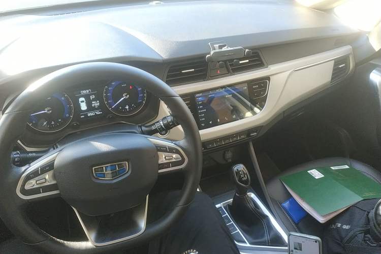 Used Geely Auto Vision X3 2020 1.5L CVT Luxury Model
