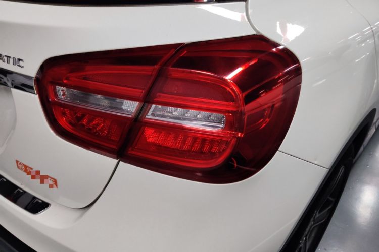 Used Mercedes-Benz GLA 2015 GLA 220 4MATIC Luxury Model
