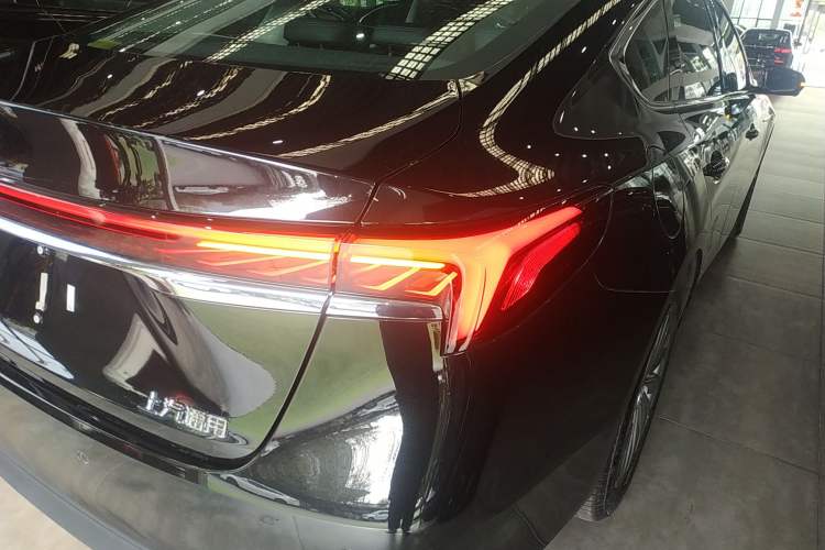 Used Buick LaCrosse 2025 28T Platinum Edition
