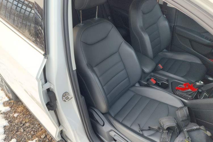 Used Volkswagen Tharu 2021 280TSI Two-Wheel-Drive Luxury Plus Edition