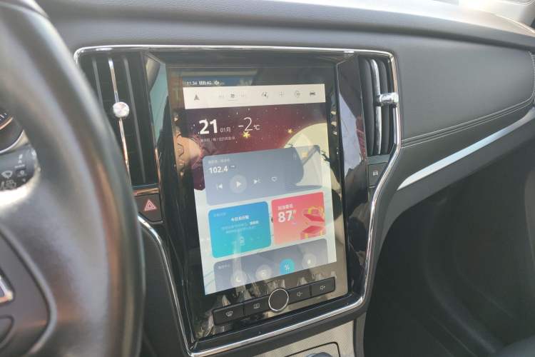 Used Roewe RX5 2018 20T Two-Wheel Drive Automatic Internet Smart Luxury Edition
