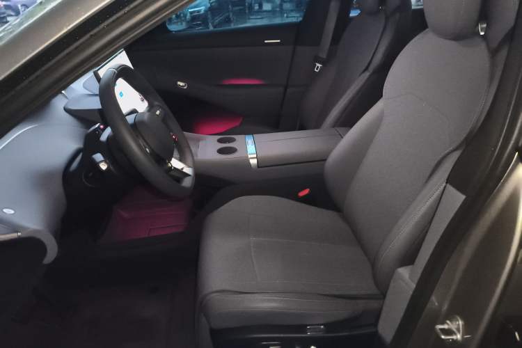 Used  YU7 2025 Ultra-Long Range Rear-Wheel Drive Version
