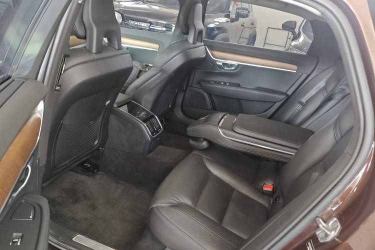 Used Volvo S90 2018 T5 Zhiya Edition
