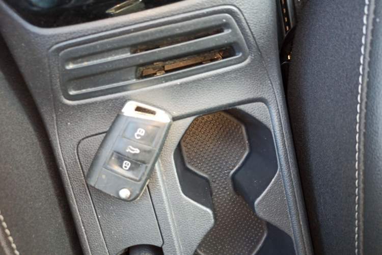 Used Volkswagen Tacqua 2021 200TSI DSG JoyConnect Edition