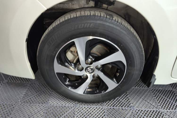 Used Toyota Levin 2017 Revised 185T CVT Elite Edition China V Standard