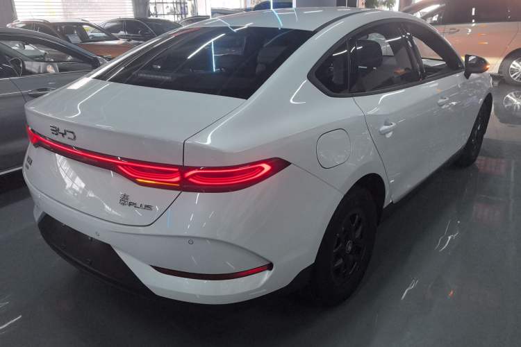 Used BYD Qin PLUS 2025 DM-i Smart Drive 55KM Leading Model
