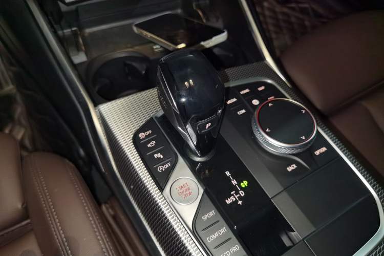 TDK.VehicleDetails.img