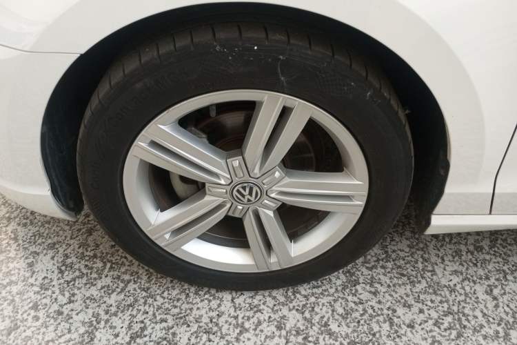 Used Volkswagen Lamando 2017 280TSI DSG Comfort Edition
