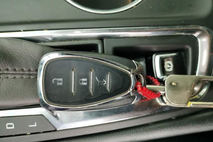 Used Chevrolet Equinox 2019 535T Automatic YuJie Edition China V Standard
