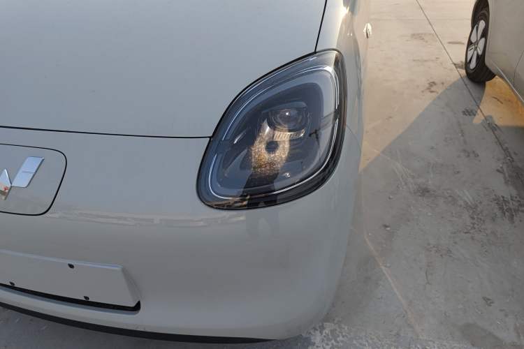 Used Wuling Hongguang MINIEV 2025 Four-Door Version Advanced Edition
