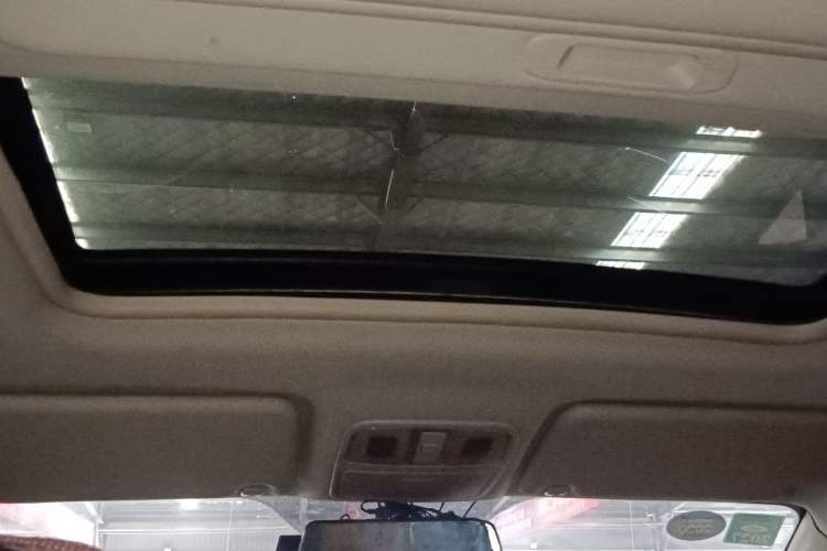 Used Dongfeng Fengon 370 2018 S370 1.5L Manual Luxury 5-Seater