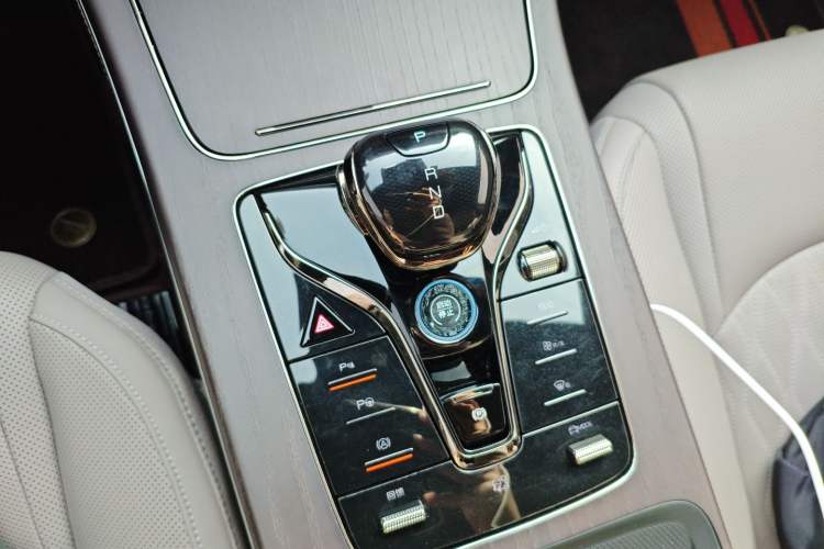 Used BYD Han 2025 EV with 701 km of Laser Radar-Enabled Intelligent Driving