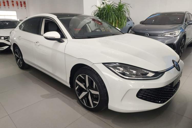 Used Volkswagen Lamando 2024 Lavida L 280TSI DSG Cool & Spicy Edition