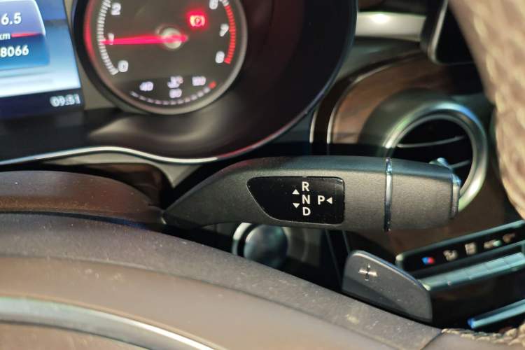 Used Mercedes-Benz GLC 2016 GLC 300 4MATIC Dynamic Model
