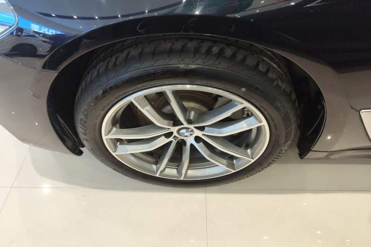 Used BMW 5 Series 2019 Restyled 525Li M Sport Package
