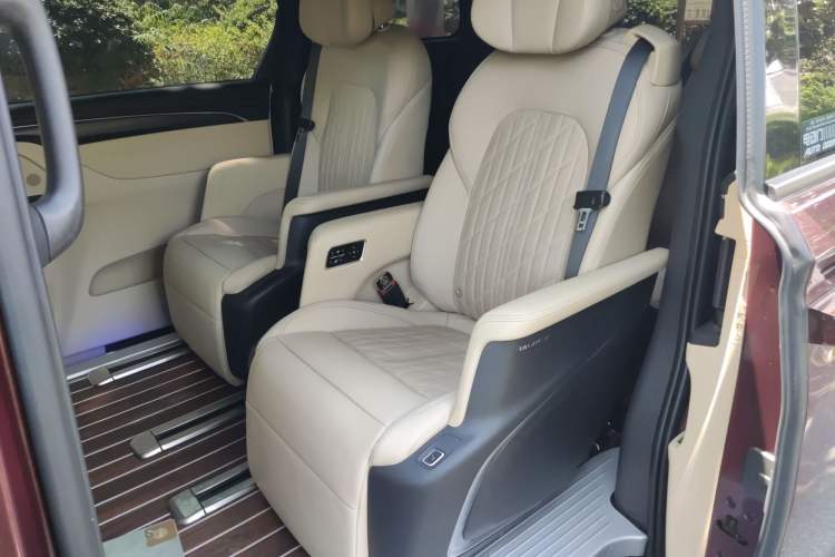 Used Buick GL8 2022 ES Landtrek 653T Flagship Model
