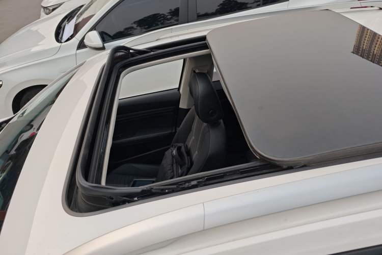 Used Volkswagen Lavida 2019 Hatchback 200TSI DSG Comfort Edition China VI