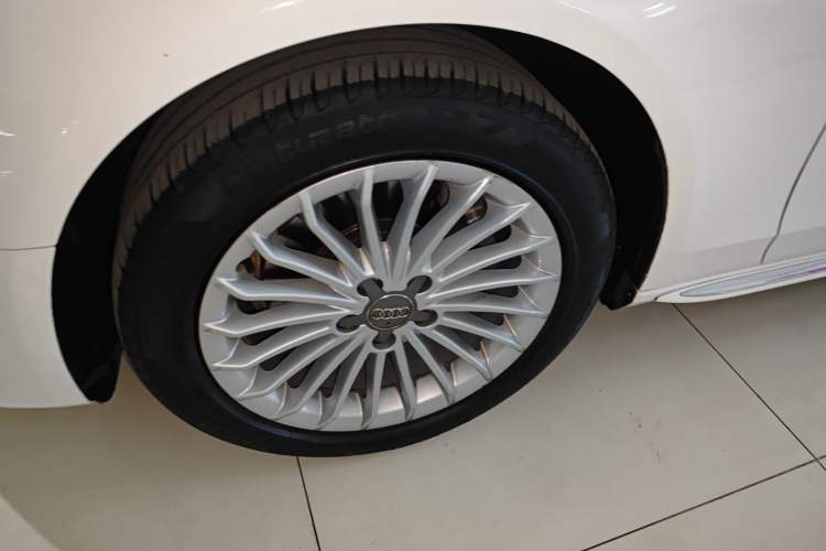 Used Audi A4L 2016 35 TFSI Collector's Edition Automatic Standard Model
