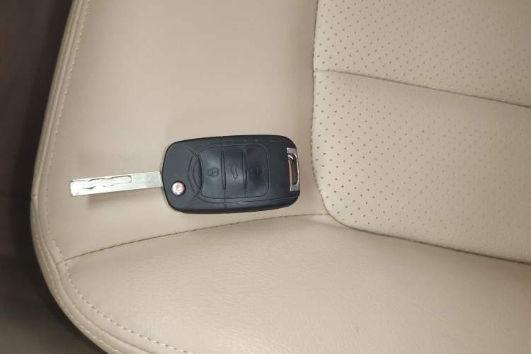 Used Baojun 730 2016 1.5L Manual Comfort Version 7 Seats China V Emission Standard