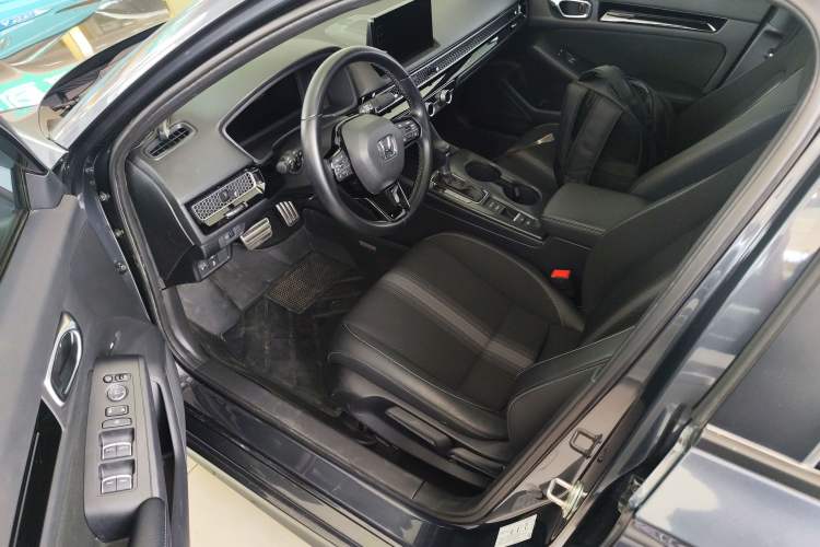 Used Honda Civic 2022 240TURBO CVT Dynamic Edition
