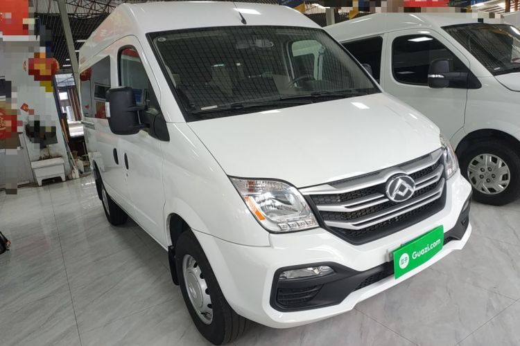 Used SAIC MAXUS Xintu V80 2023 2.0T Manual Classic Aoyuntong Short Wheelbase Mid-Roof 5/6-Seater
