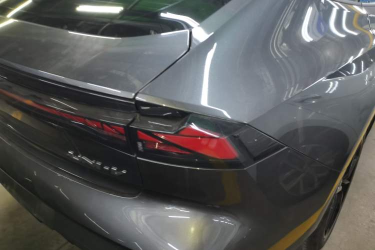 Used Changan UNI-V 2022 1.5T Prestige Version
